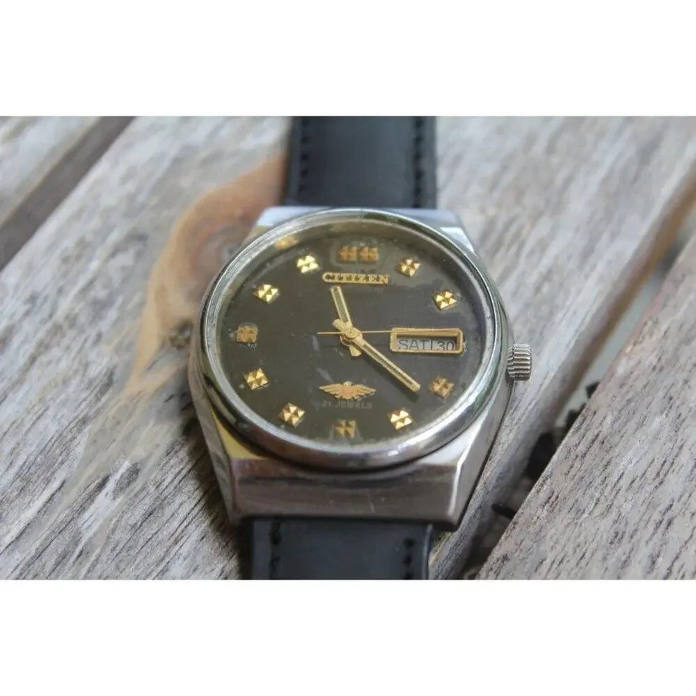 Vintage 1970 Citizen Automatic Mens Silver Watch W/daydate & Gold accents
